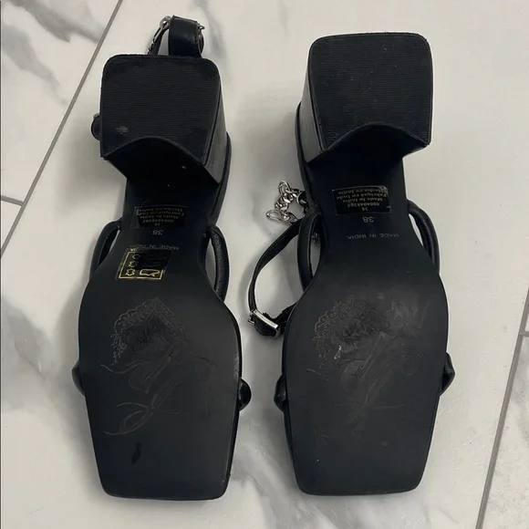 Free People Black Heeled Sandals with Chain Detail. Sz 38 - Picture 7 of 11